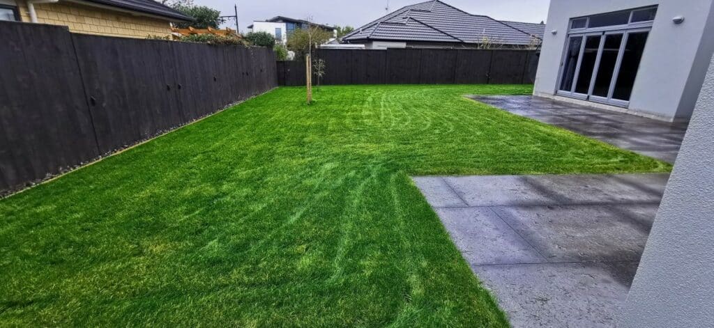 Lawn mowing patten