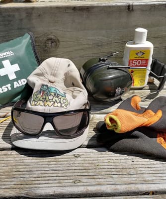 Cap with the business logo and safety gear