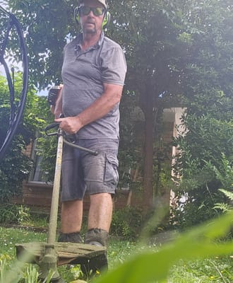 Staff Trimming edges on a job