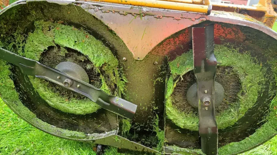 Timed lawn mower blades